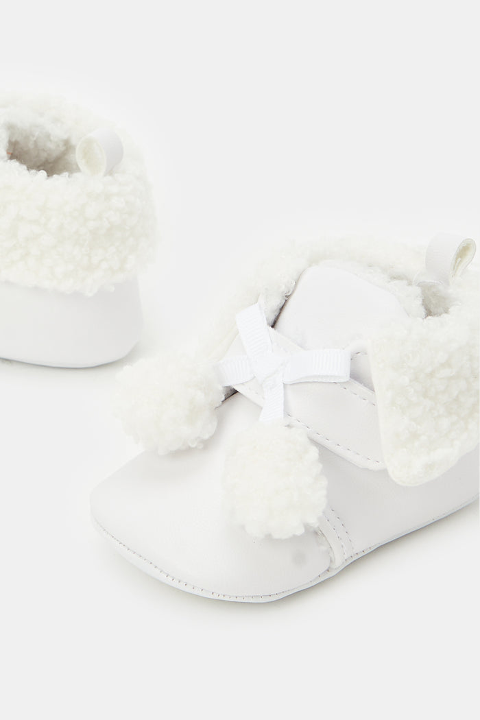 Redtag-White-Fur-Detail-Pram-Booties-Category:Boots,-Colour:White,-Deals:New-In,-Filter:Baby-Footwear-(0-to-18-Mths),-NBF-Boots,-New-In-NBF-FOO,-Non-Sale,-ProductType:Ankle-boots,-Section:Boys-(0-to-14Yrs),-W23B-Baby-0 to 18 Months