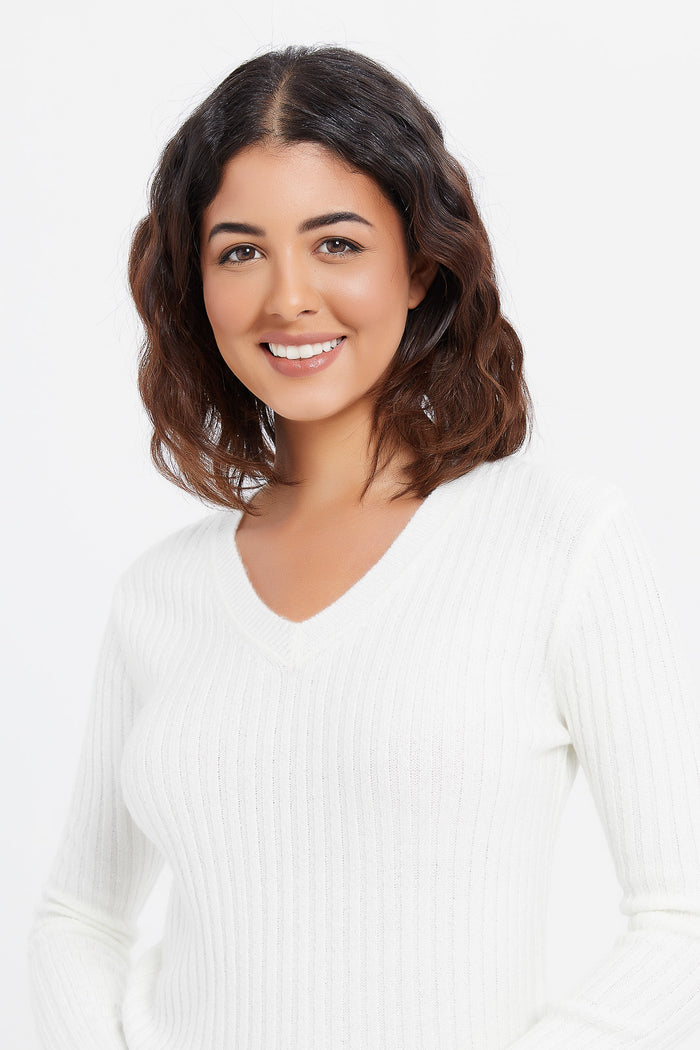 Redtag-Ivory--V-Neck-Pullover-Category:Pullovers,-Colour:Ivory,-Deals:New-In,-Filter:Women's-Clothing,-H1:LWR,-H2:LAD,-H3:KNW,-H4:PUL,-LWRLADKNWPUL,-New-In-Women,-Non-Sale,-ProductType:Pullovers,-Season:W23B,-Section:Women,-TBL,-W23B,-Women-Pullovers-Women's-