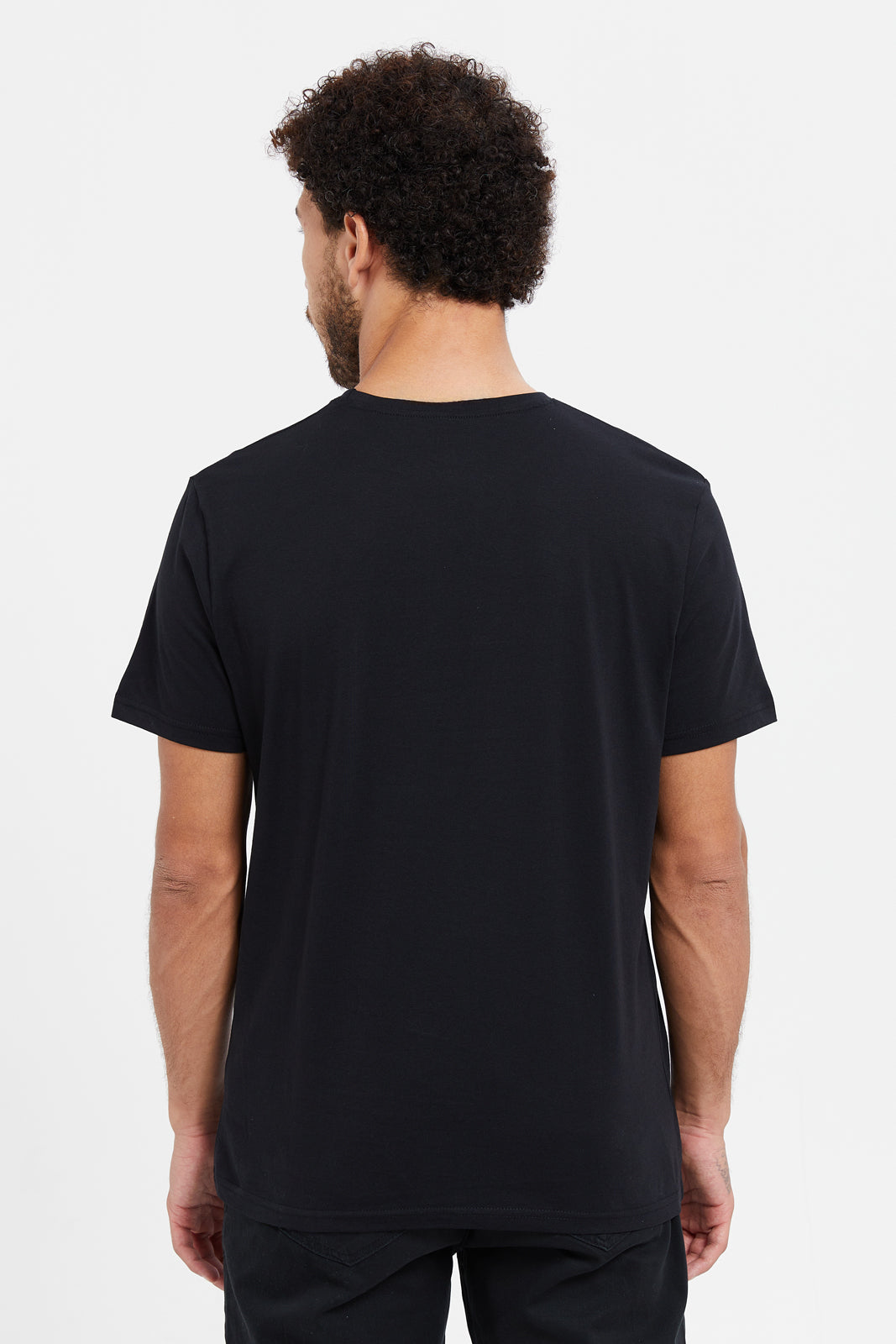 Buy Men Black Graphic T-Shirt 127523280 in Saudi Arabia | REDTAG