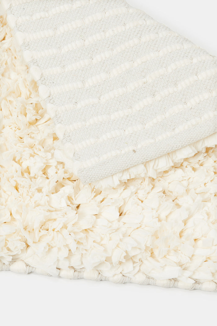 Redtag-Off-White-Bath-Mat-Category:Bathmats,-Colour:Cream,-Deals:New-In,-Filter:Home-Bathroom,-H1:HMW,-H2:BAC,-H3:BCE,-H4:BPM,-HMW-BAC-Bath-Accessories,-HMWBACBCEBPM,-New-In-HMW-BAC,-Non-Sale,-ProductType:Bathmat-Singles,-S24B,-Section:Homewares-Home-Bathroom-