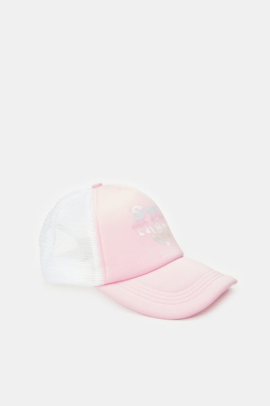 قبعة مزينة باللون الوردي للنساء