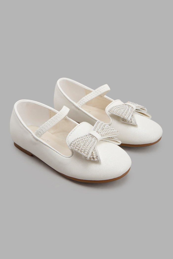 Redtag-Whiite-Bow-Trim-Loafer-Category:Shoes,-Colour:White,-Deals:New-In,-Filter:Girls-Footwear-(3-to-5-Yrs),-GIR-Shoes,-New-In-GIR-FOO,-Non-Sale,-Section:Girls-(0-to-14Yrs),-W22O-Girls-3 to 5 Years