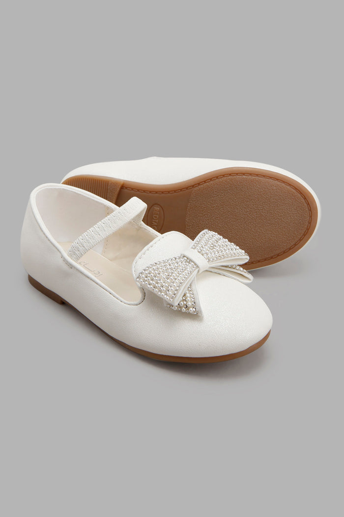 Redtag-Whiite-Bow-Trim-Loafer-Category:Shoes,-Colour:White,-Deals:New-In,-Filter:Girls-Footwear-(3-to-5-Yrs),-GIR-Shoes,-New-In-GIR-FOO,-Non-Sale,-Section:Girls-(0-to-14Yrs),-W22O-Girls-3 to 5 Years