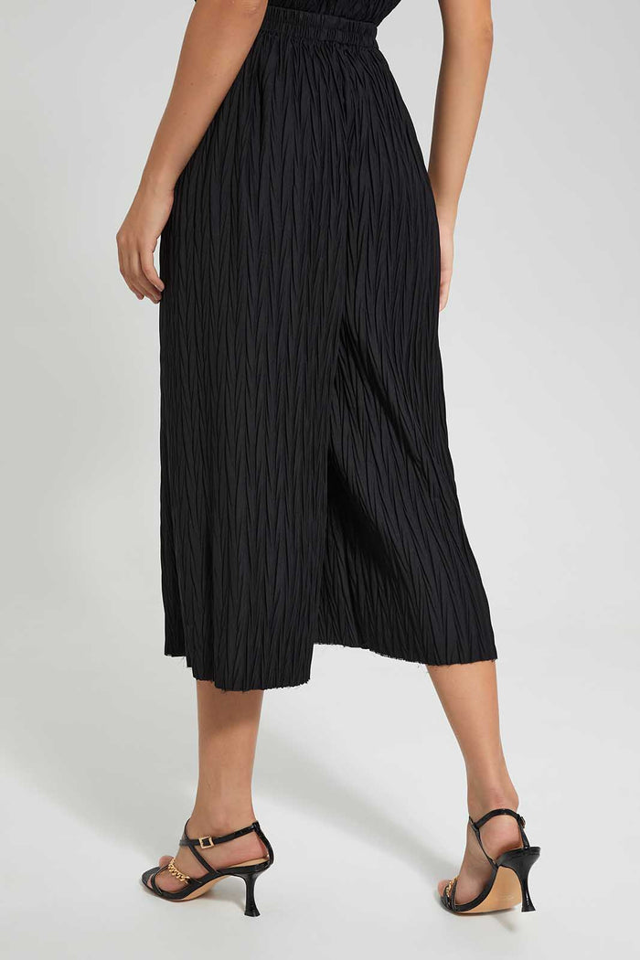 Redtag-Black-Pleated-Pants-Category:Trousers,-Colour:Black,-Deals:New-In,-Filter:Women's-Clothing,-LDC,-LDC-Trousers,-New-In-LDC-APL,-Non-Sale,-Section:Women,-W22O-Women's-