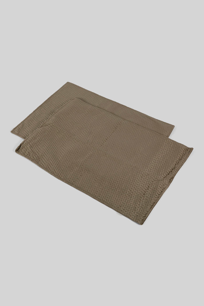 Redtag-Green-Velvet-Quilt-(Single-Size)-Category:Quilts,-Colour:Green,-Deals:New-In,-Dept:Home,-Filter:Home-Bedroom,-HMW-BED-Quilts,-New-In-HMW-BED,-Non-Sale,-Section:Homewares,-W22B-Home-Bedroom-