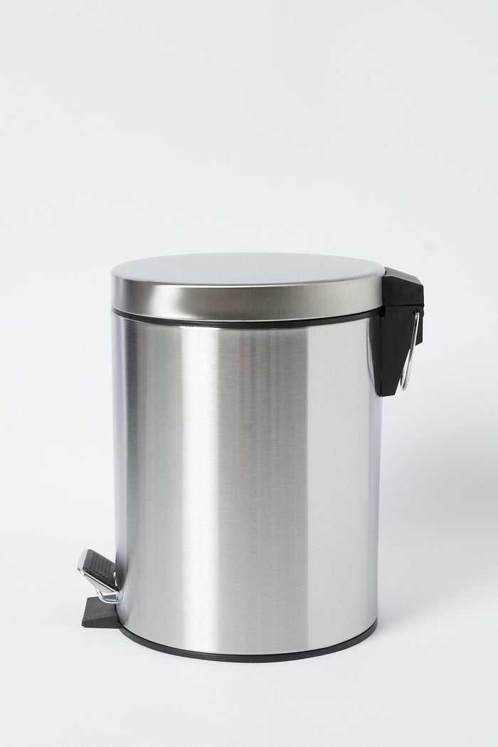 Redtag-Silver-Pedal-Bin-(5Lt.)-Category:Waste-Bins,-Colour:Silver,-Deals:New-In,-Dept:Home,-Filter:Home-Bathroom,-HMW-BAC-Bath-Accessories,-New-In-HMW-BAC,-Non-Sale,-S23A,-Section:Homewares-Home-Bathroom-