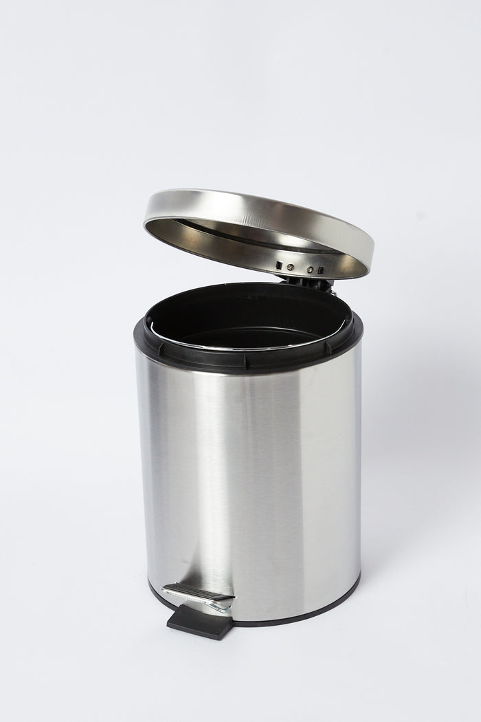 Redtag-Silver-Pedal-Bin-(5Lt.)-Category:Waste-Bins,-Colour:Silver,-Deals:New-In,-Dept:Home,-Filter:Home-Bathroom,-HMW-BAC-Bath-Accessories,-New-In-HMW-BAC,-Non-Sale,-S23A,-Section:Homewares-Home-Bathroom-