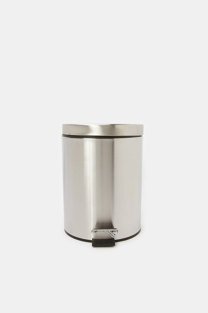 Redtag-Silver-Pedal-Bin-(5Lt.)-Category:Waste-Bins,-Colour:Silver,-Deals:New-In,-Filter:Home-Bathroom,-H1:HMW,-H2:BAC,-H3:BCE,-H4:BAC,-HMW-BAC-Bath-Accessories,-HMWBACBCEBAC,-New-In-HMW-BAC,-Non-Sale,-ProductType:Waste-Bins,-Promo:PILLAR,-S23C,-Season:S23C,-Section:Homewares,-Style:PEDAL-BIN-Home-Bathroom-