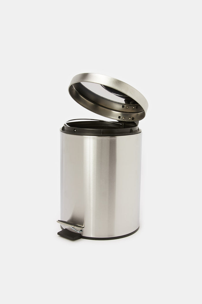 Redtag-Silver-Pedal-Bin-(5Lt.)-Category:Waste-Bins,-Colour:Silver,-Deals:New-In,-Filter:Home-Bathroom,-H1:HMW,-H2:BAC,-H3:BCE,-H4:BAC,-HMW-BAC-Bath-Accessories,-HMWBACBCEBAC,-New-In-HMW-BAC,-Non-Sale,-ProductType:Waste-Bins,-Promo:PILLAR,-S23C,-Season:S23C,-Section:Homewares,-Style:PEDAL-BIN-Home-Bathroom-