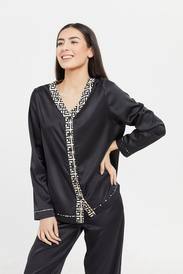 Redtag-Black-Solid-Long-Sleeves-Nightshirt-Category:Nightshirts,-Colour:Black,-Deals:New-In,-Filter:Women's-Clothing,-H1:LWR,-H2:LDN,-H3:NWR,-H4:NSH,-LWRLDNNWRNSH,-New-In-Women,-Non-Sale,-ProductType:Nightshirts,-S23E,-Season:S23E,-Section:Women,-Women-Nightshirts--